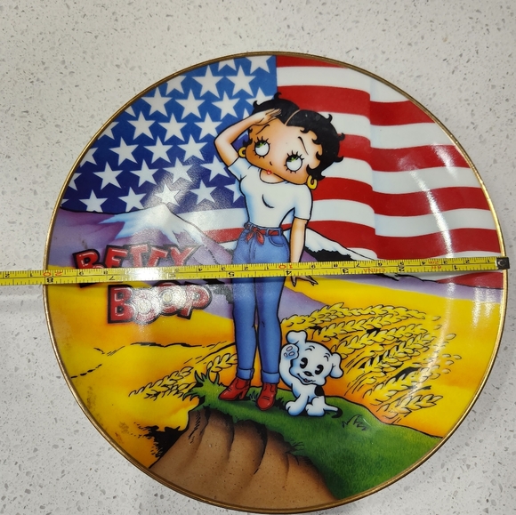 Betty Boop Collector Plate " Stars and Stripes Forever " - Picture 4 of 4